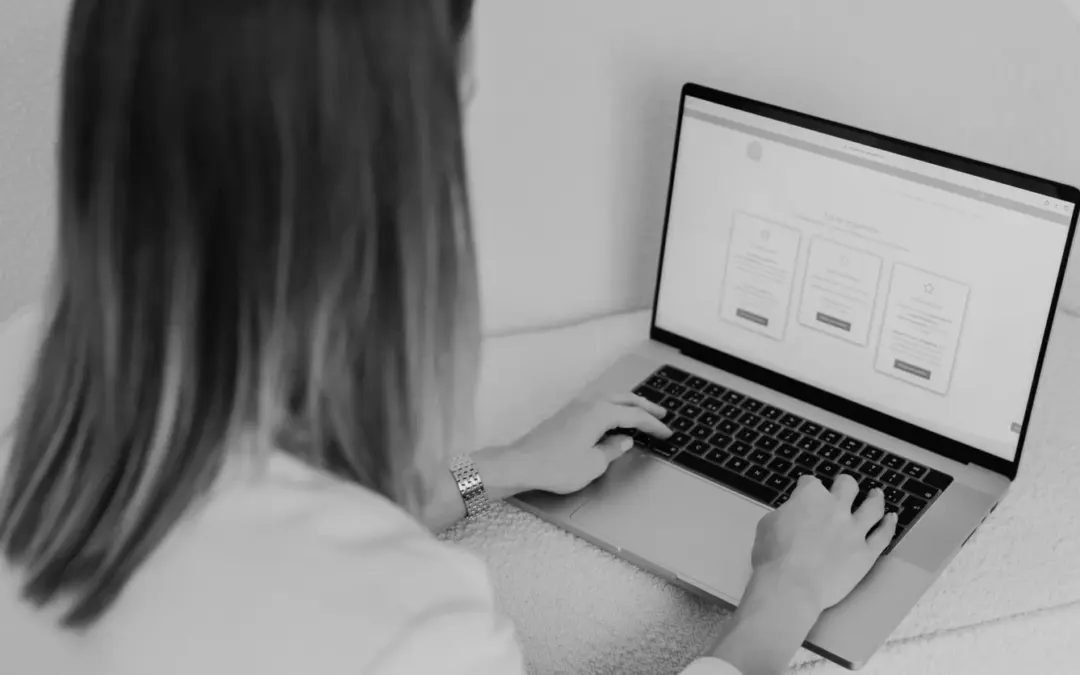 Website erstellen lassen oder selbst erstellen? Die Entscheidungshilfe für GründerInnen und Solo-Selbstständige
